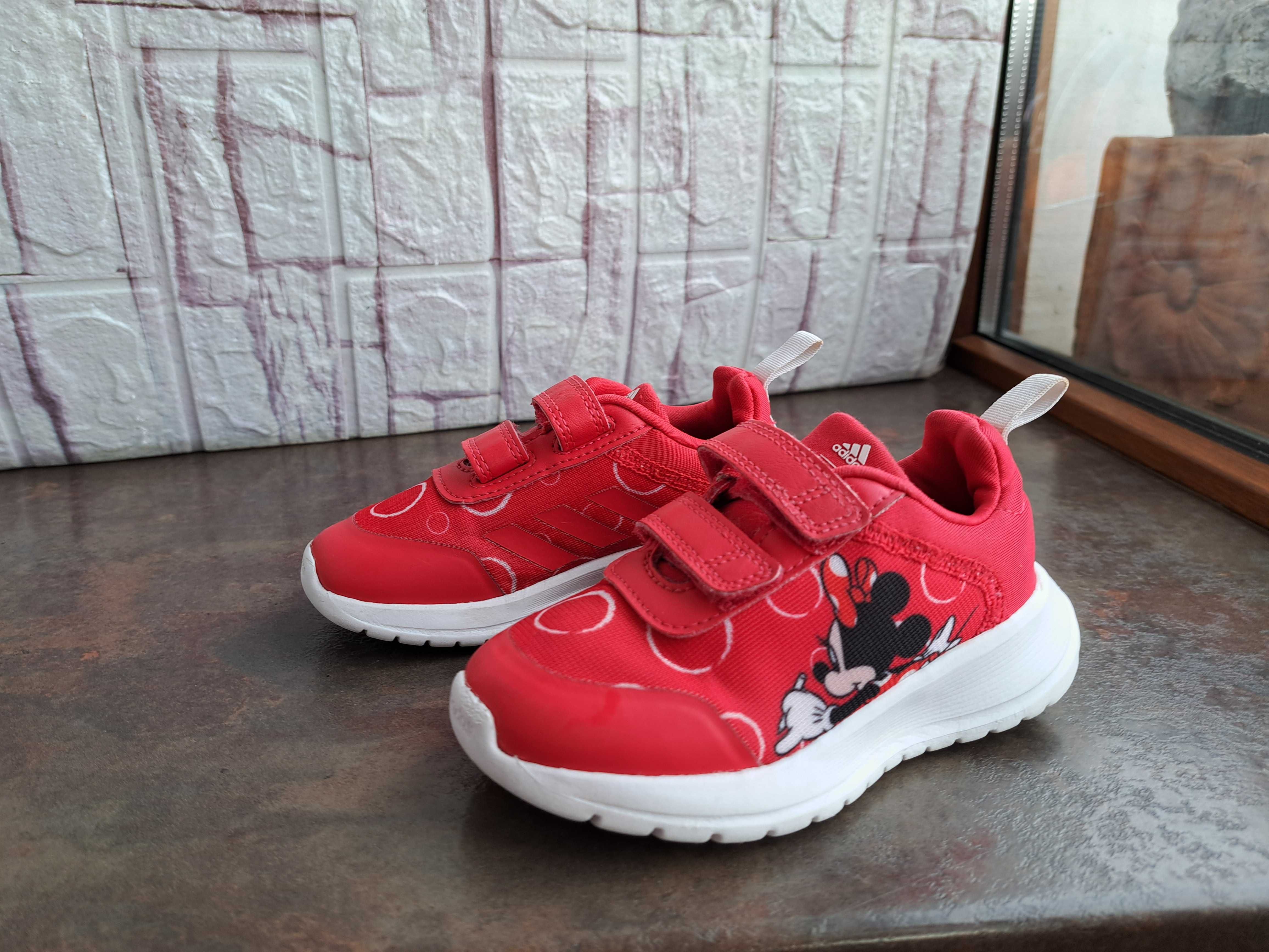 детски маратонки,кецове,спортни обувки,Adidas,адидас,ном 25,за момиче