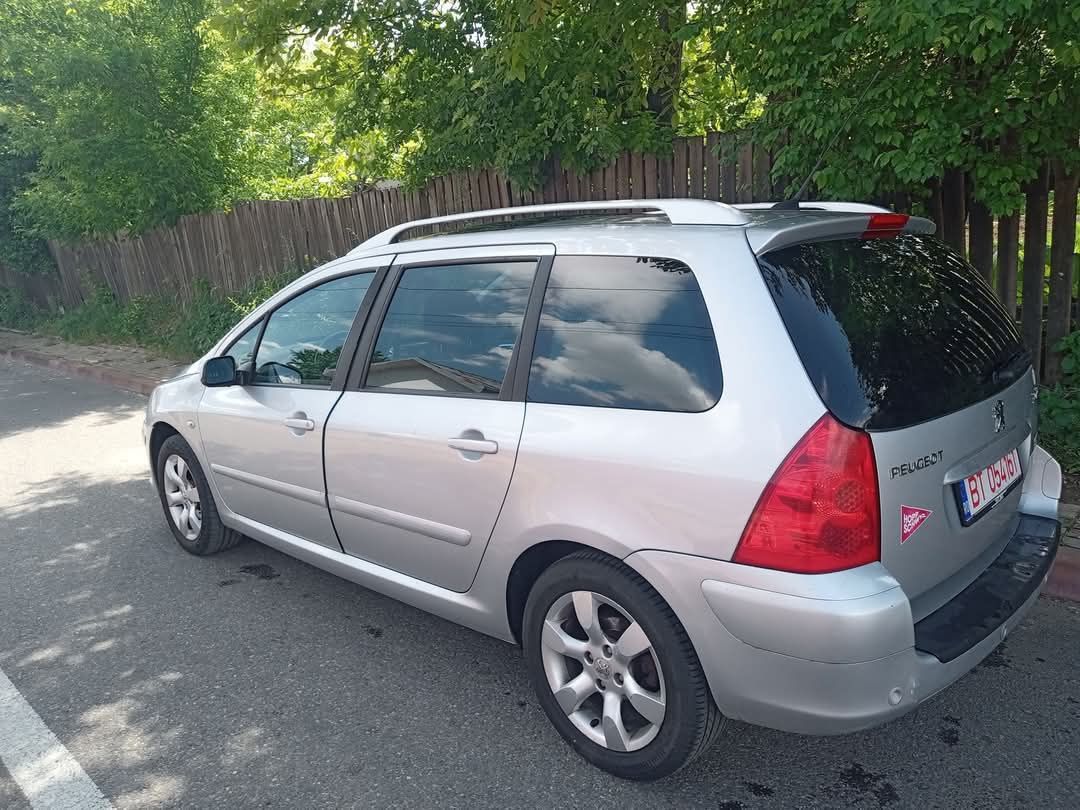 Vând Peugeot 307sw an 2007 2.0benzina automata, pilot automat, comenzi