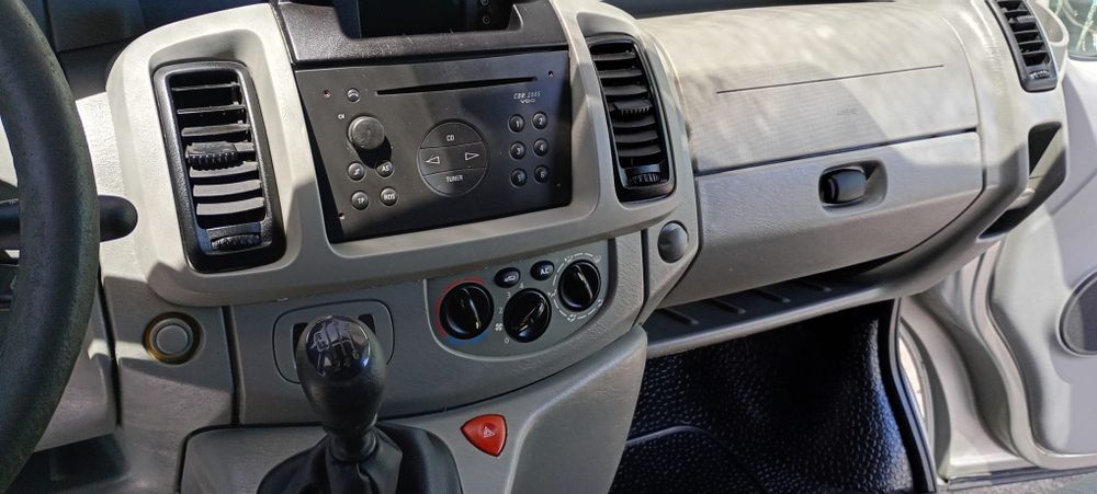Opel Vivaro transport pt Invalizi