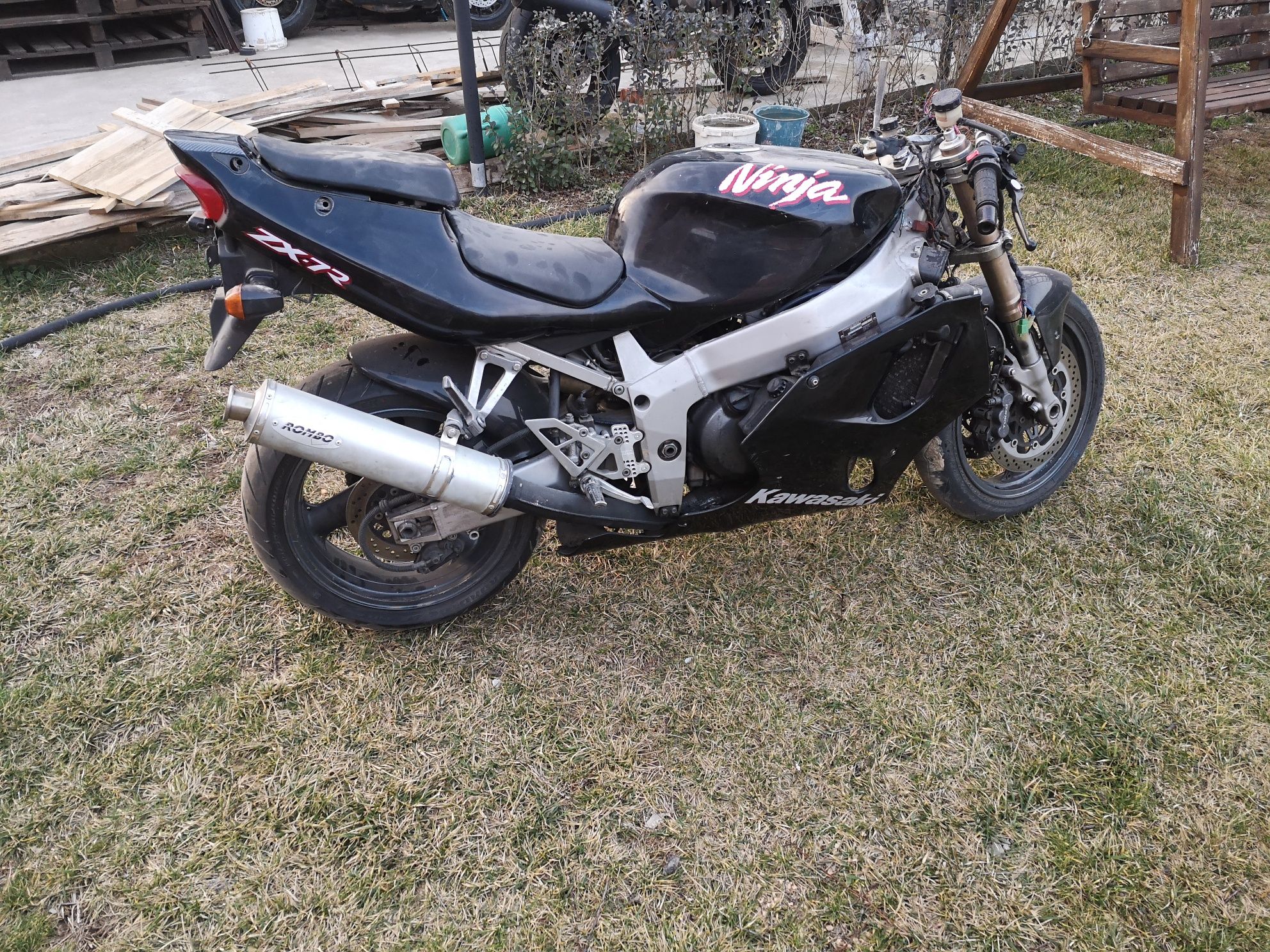 Kawasaki zx7r на части