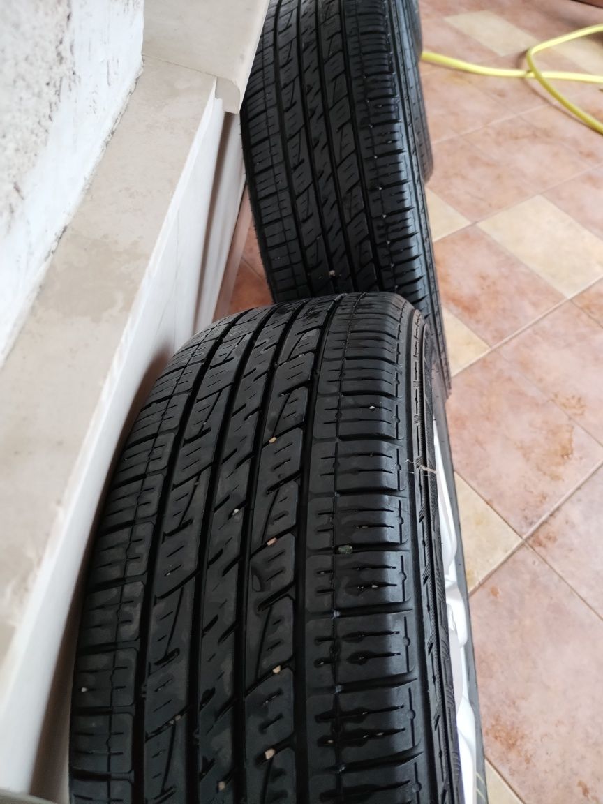 5x114,3 6,5Jx17 ET45 NISSAN 215/60R17 KUMHO