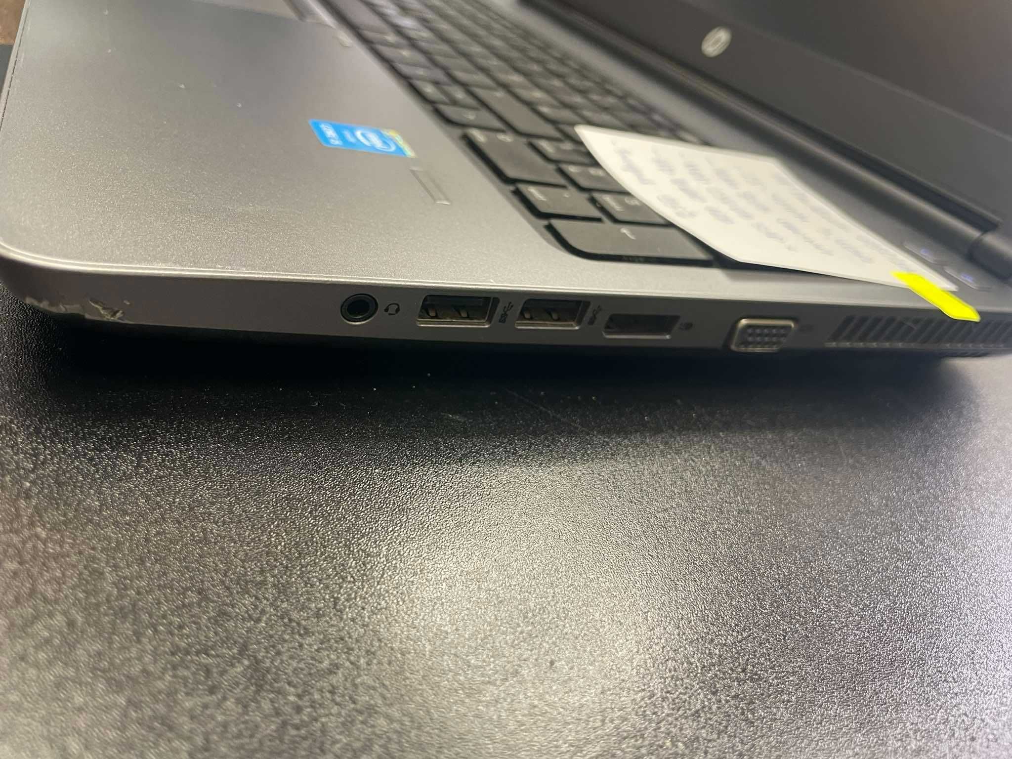 Продавам Лаптоп HP 650