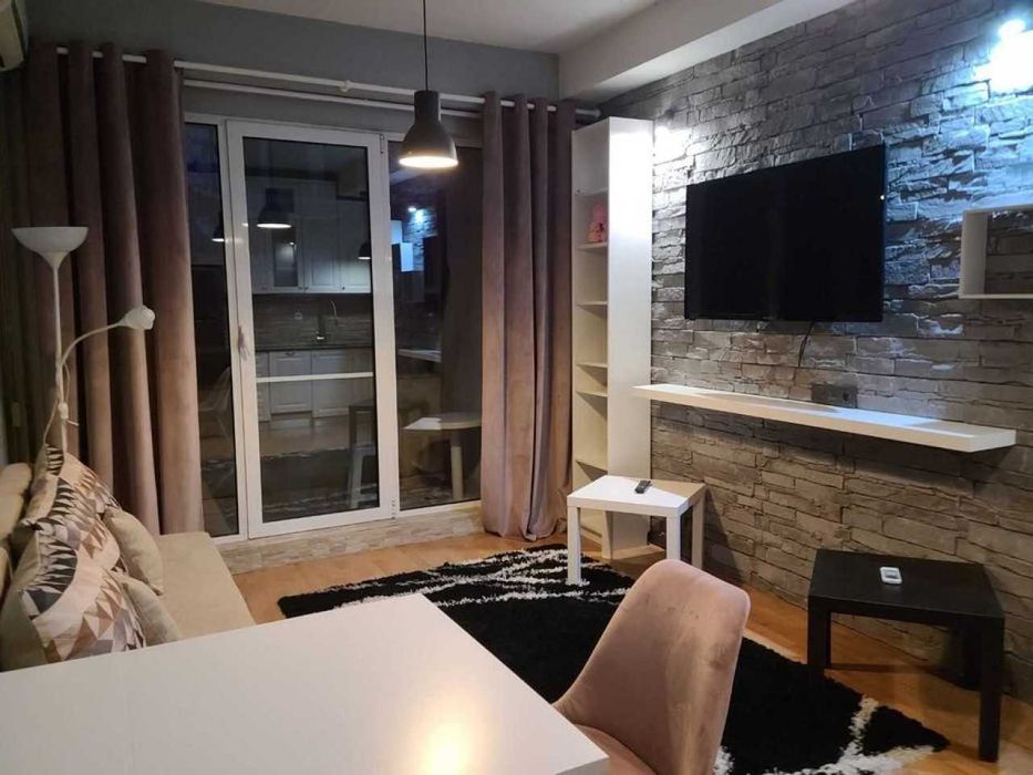 Двустаен апартамент в Центъра