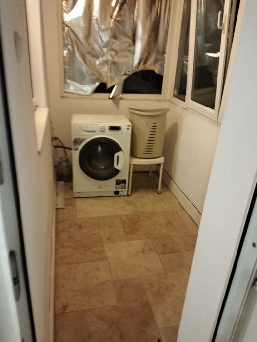 Persoana fizica -  închiriez Apartament 3 camere