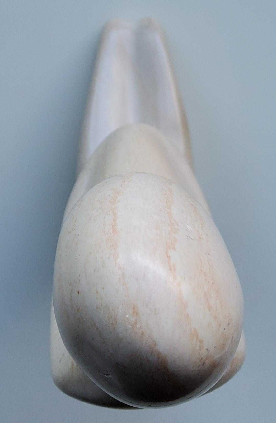 Sculptură în marmură, Înălțime 22 cm, Lățime 10 cm, Greutate 700 gr.