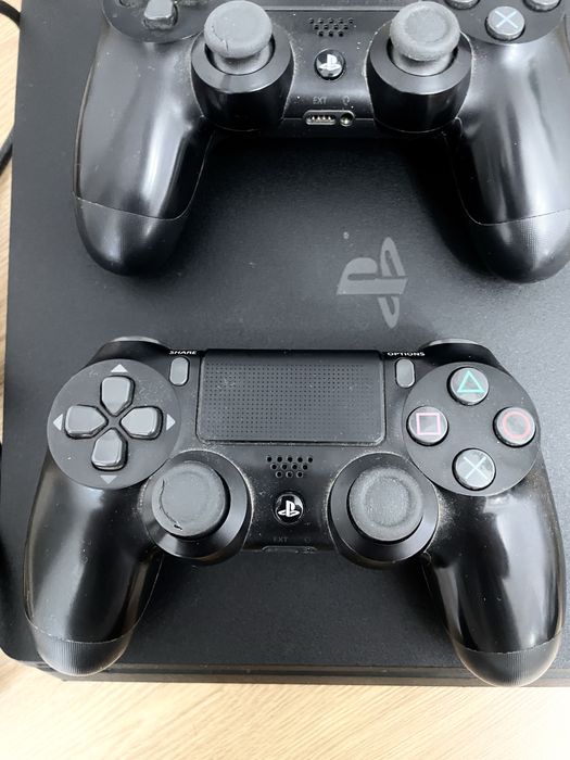 Consola SONY PlayStation 4 + 8 jocuri