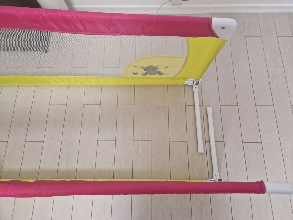 Bariera de protectie pentru pat, Wunderkid, 150x58 cm, Multicolor