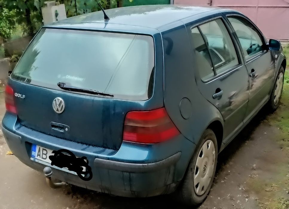 Vând golf IV Edition motor 1.4 benzină 16v. înmatriculat RO