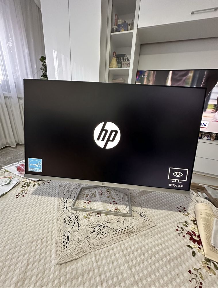 Monitor HP m24F