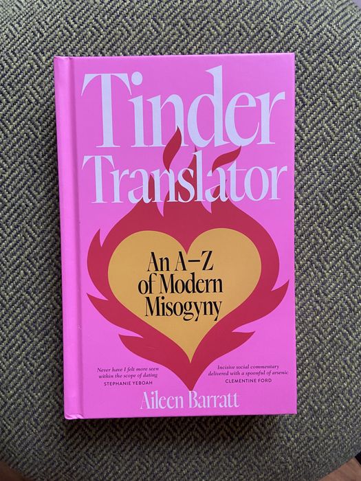 Новая книга Tinder Translator