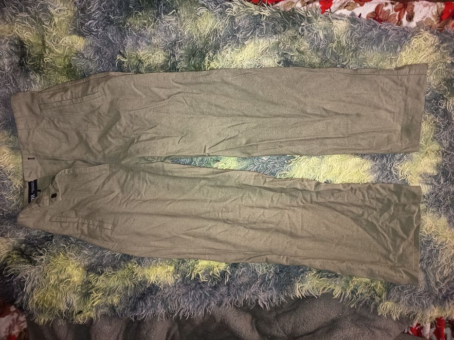 Pantaloni dama . Zara . Mărimea 34