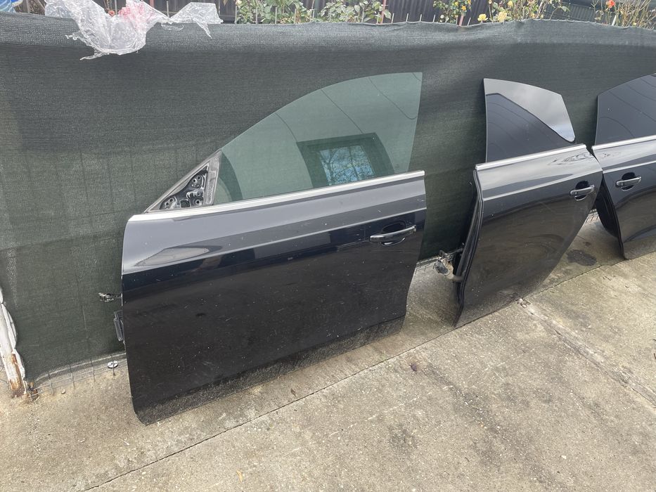 Usa / portiera stanga / dreapta fata / spate Audi A5 B8 LZ9Y negru