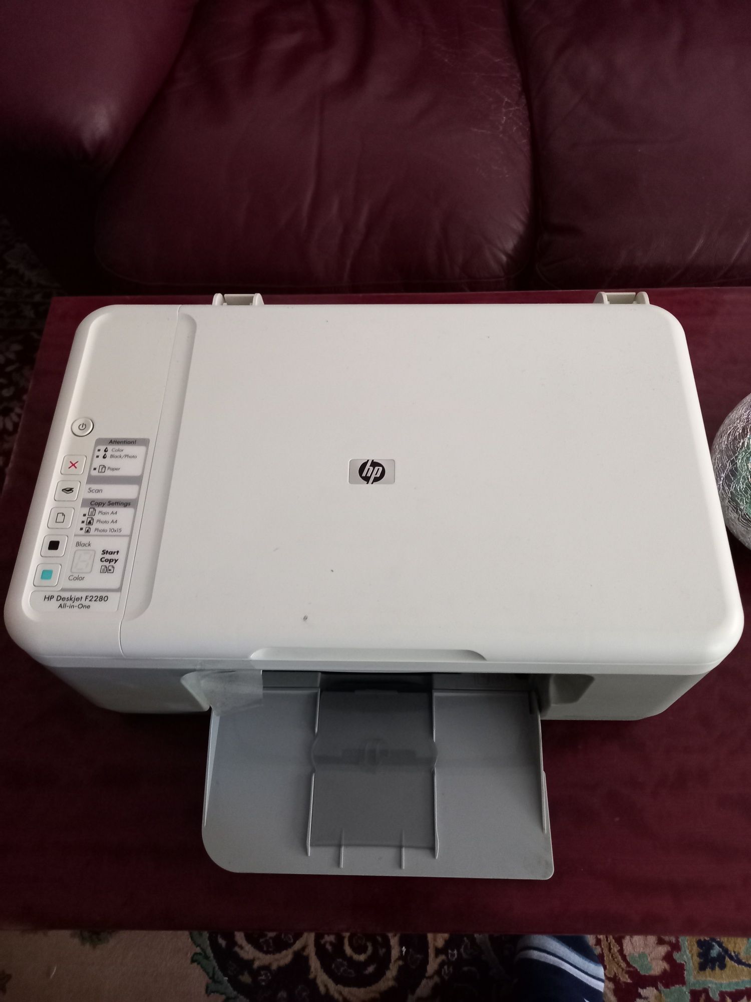 Imprimanta  color deskject HP F2280 cu scaner