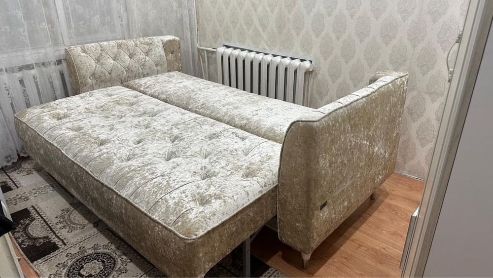 Срочно продам удобный диван трансформер механизм Тик так