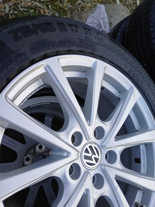 Vând set de jante cu anvelope Volkswagen 215/65 R 17 H iarna-vara