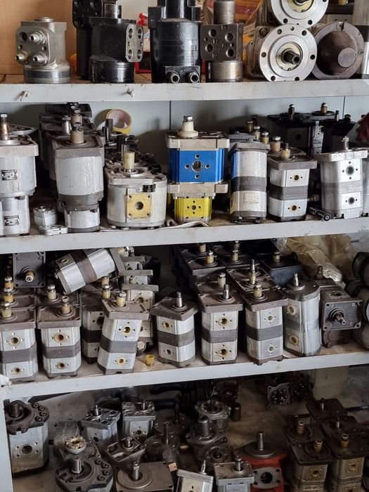 Pompe hidraulice cilindrii si distribuitoare