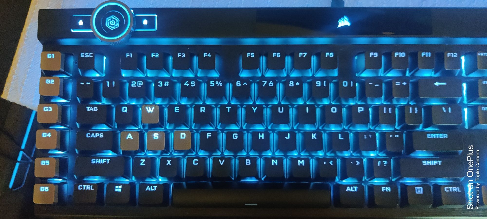 Клавиатура Corsair K100 RGB