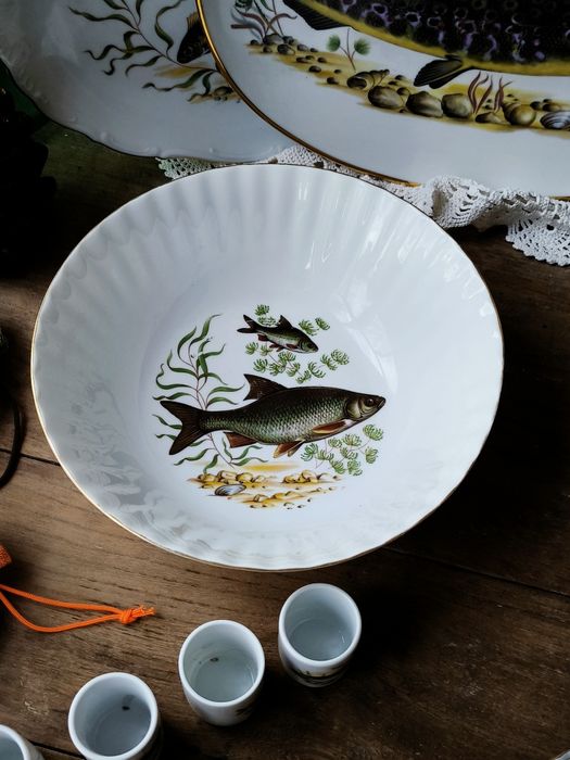 Рибен сервиз за хранене