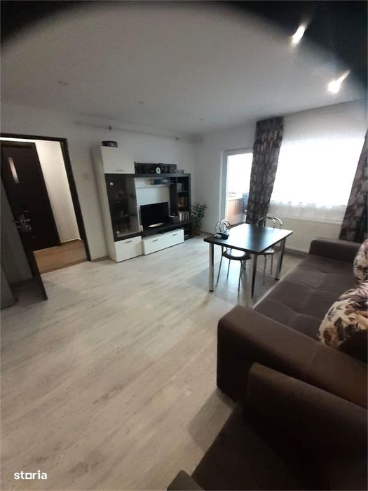 Garsoniera renovata,transformata in apartament ,etaj 2,Neagoe Voda