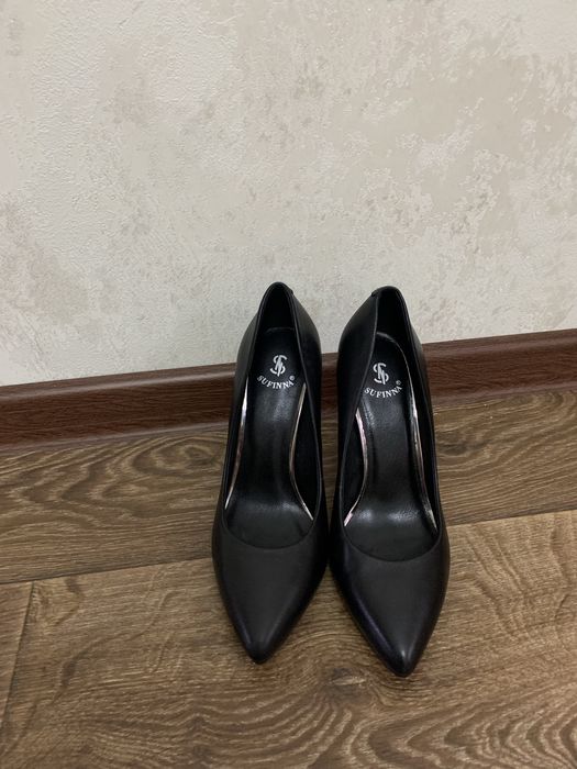 Продам кожаные туфли