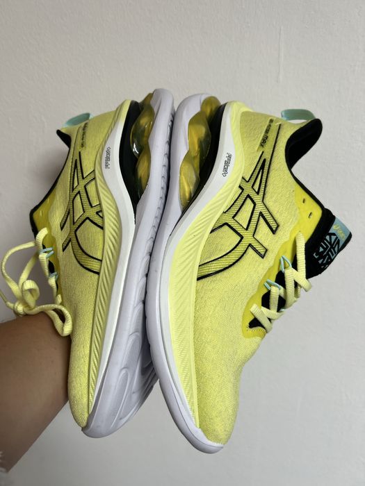 Adidasi Asics Noi