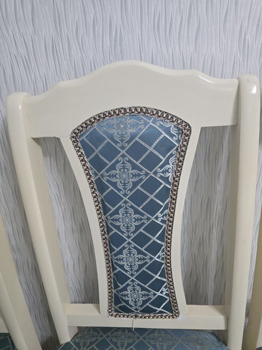 Стол трансформер и  стулья