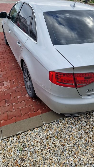 Audi A4 B8 2009 2.0 TFSI Quattro Premium plus