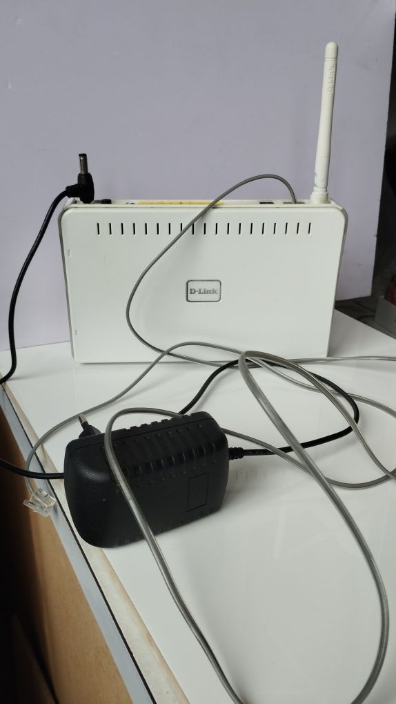 Роутер D-LINK Model DSL-2650U