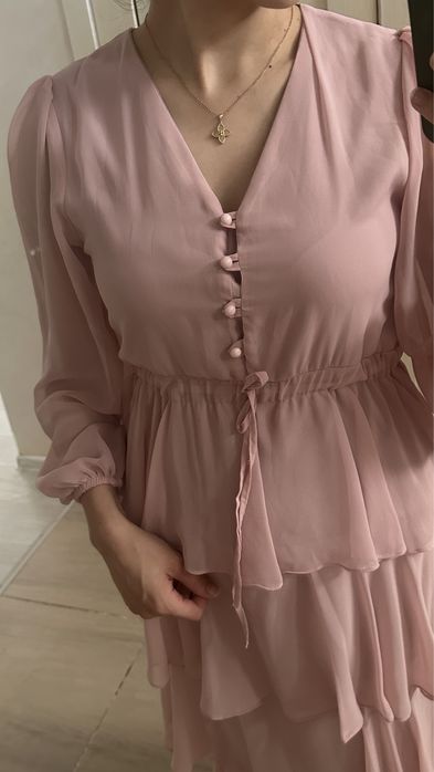 Женское красивое платье