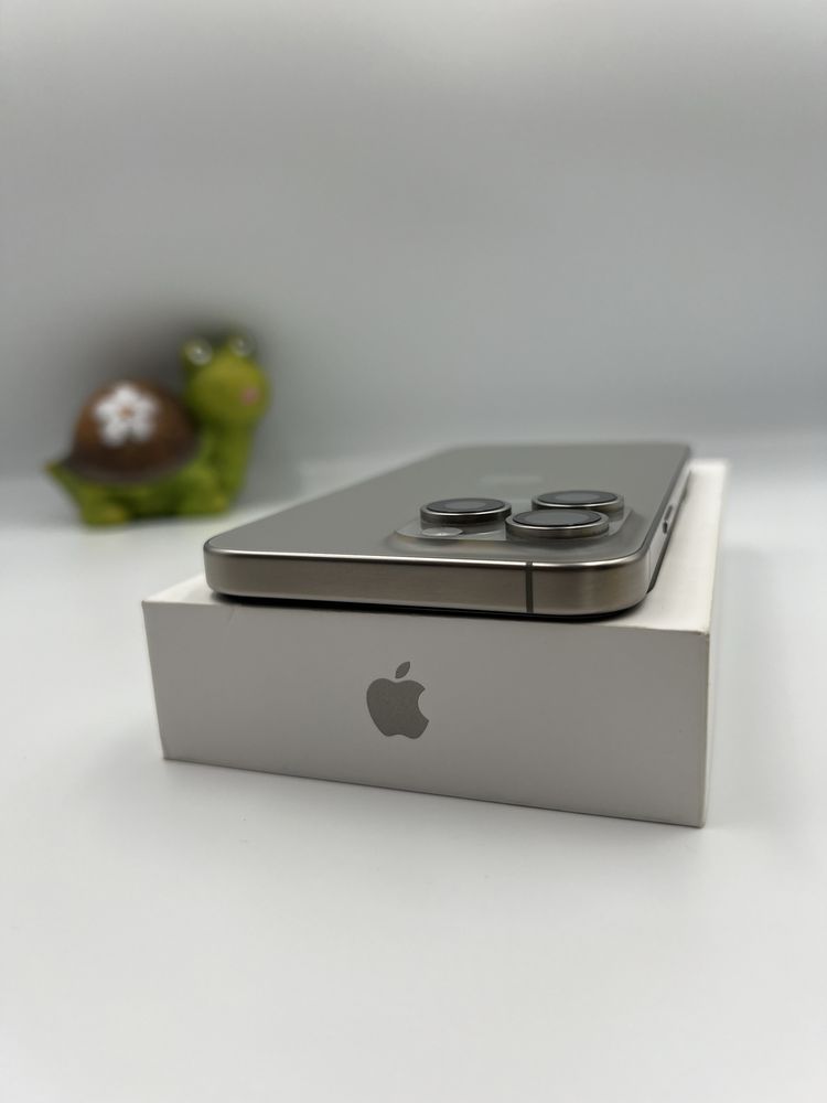 iPhone 15 Pro Max 256 Gb Natural Titanium (19м. ГАРАНЦИЯ)