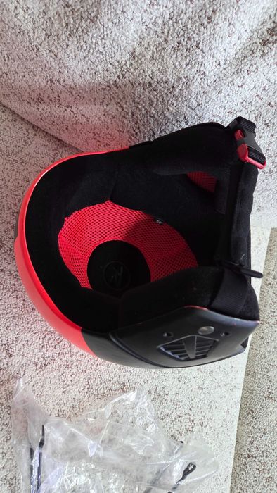 Детско скиорско яке с панталон и каска Rossignonl