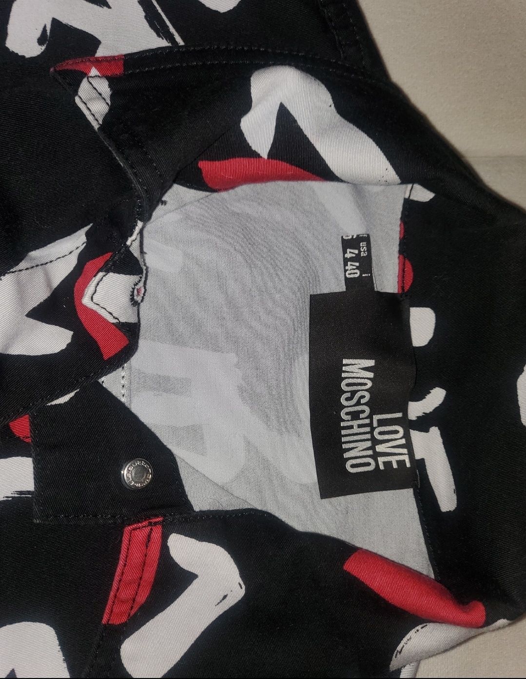 Оригинално яке Moschino
