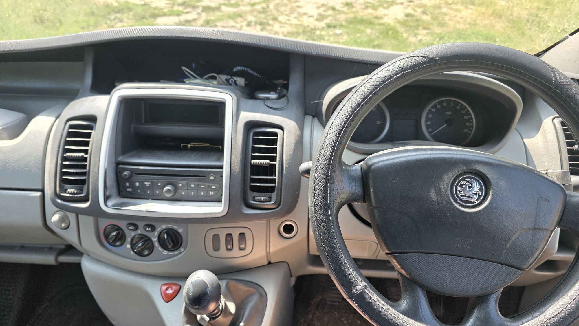 Опел Виваро 5+1 Opel Vivaro