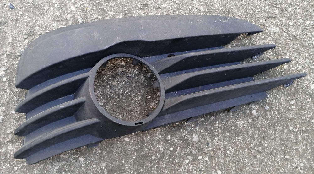 grile din bara Opel Vectra C facelift 50 lei