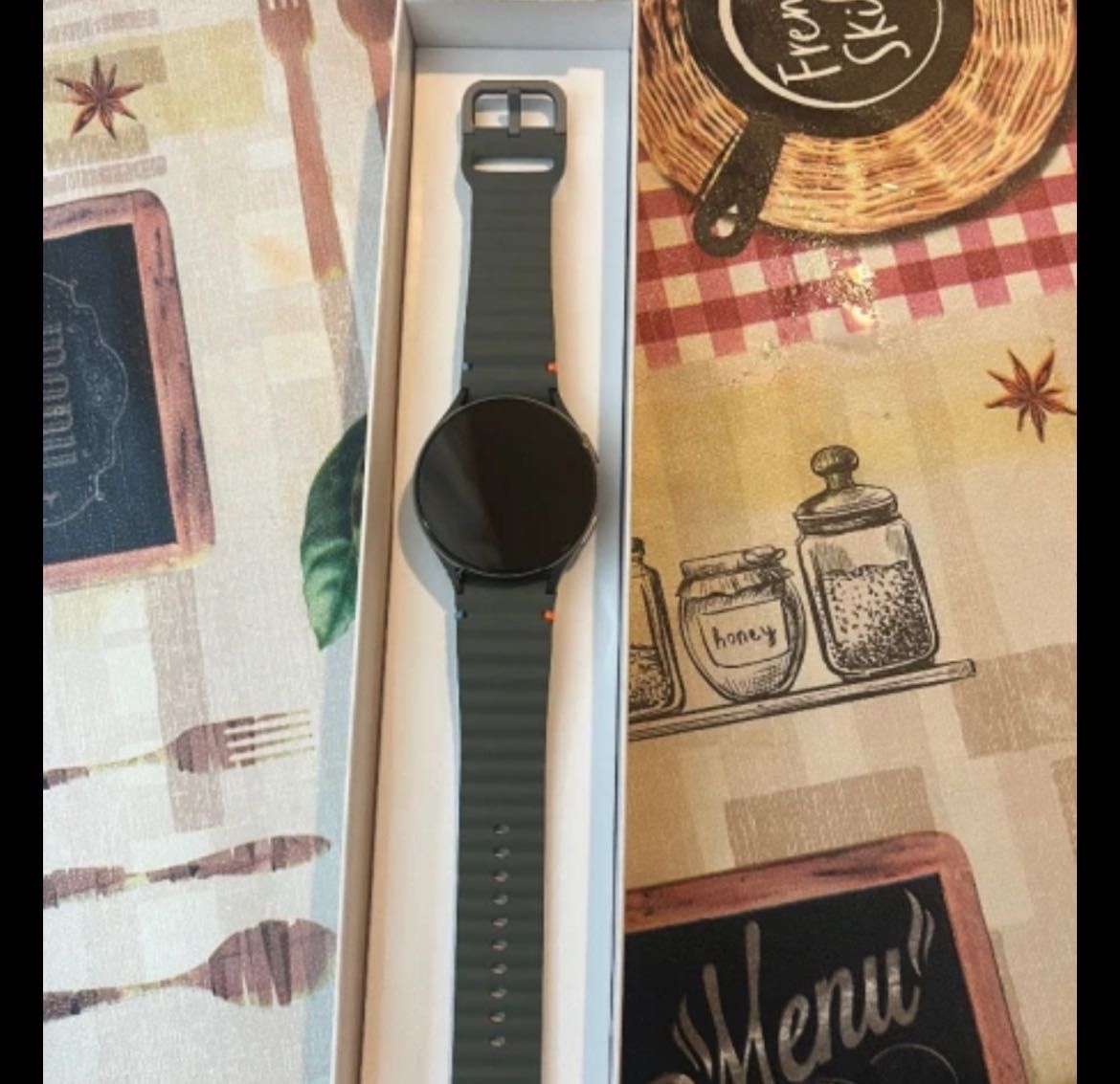 Чисто НОВ Samsung Watch 7