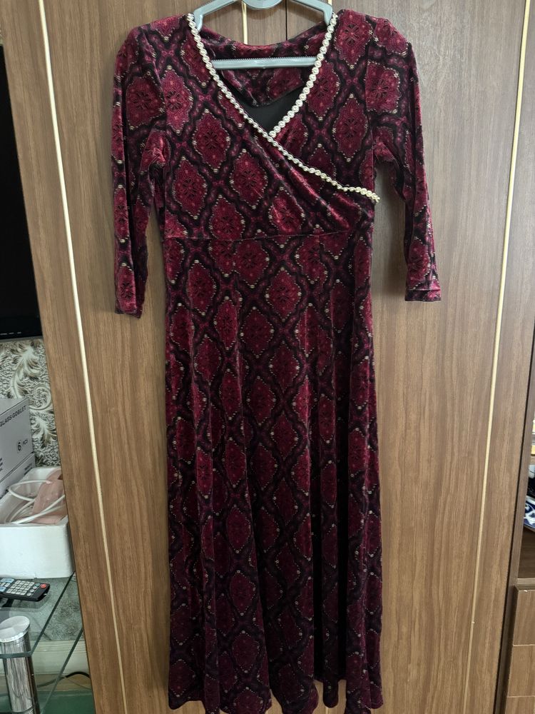 Second hand яхши сифатли кийимлар сотилади