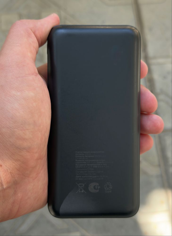 Powerbank 20.000 mach tezda sotiladi.