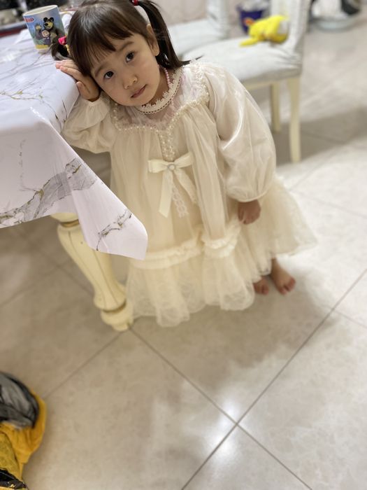 Продается детские новые нарядные платья