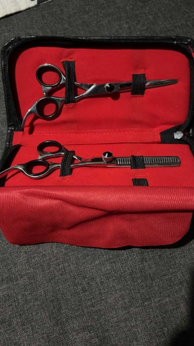 Set Foarfeci Profesionale Surgi Corp INTL. FRIZERIE