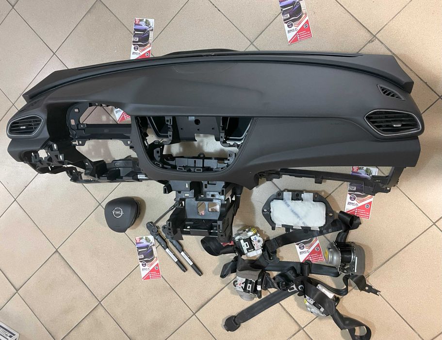 Opel GrandLand X - plansa de bord - kit airbag - centuri de siguranta