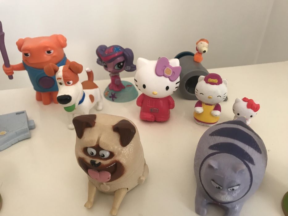 Lot jucarii mari Kinder & McDonalds