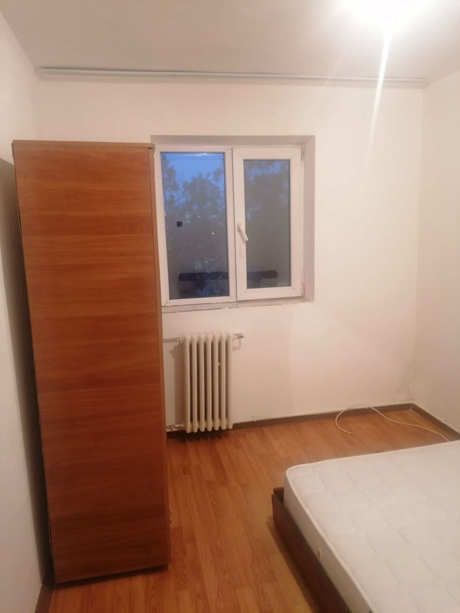 Apartament 2 camere semidecomandat