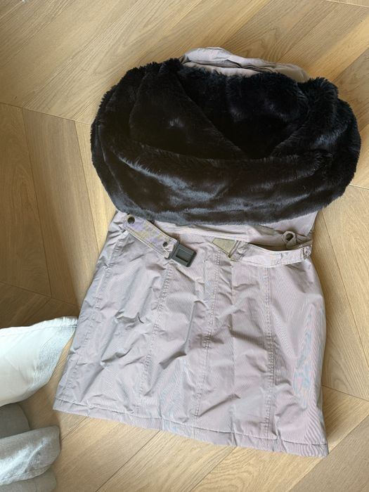 Зимно яке с голяма пухена яка