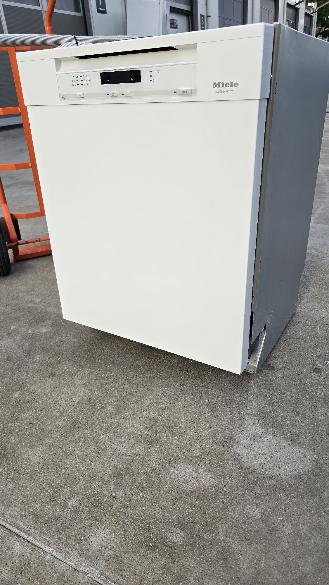 Съдомиялна Miele G6000 SCU