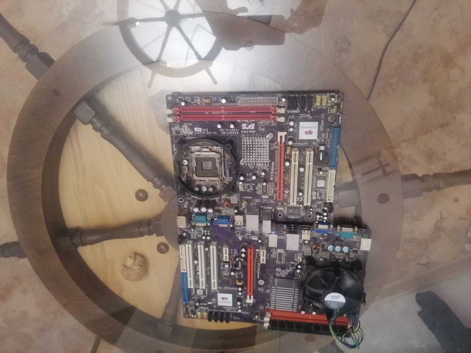 Продам две. Платы ддр2