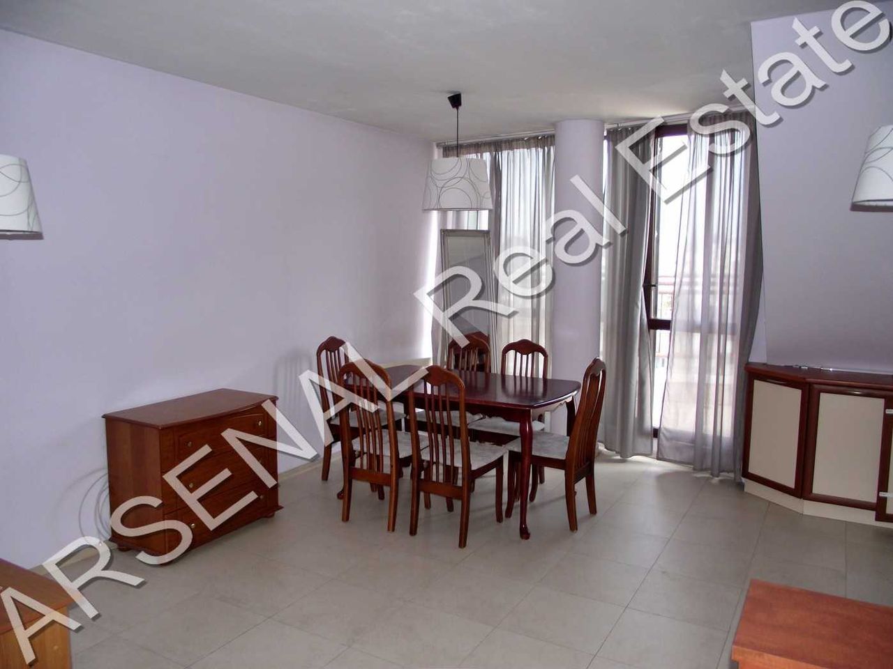 Дава се под наем Двустаен апартамент в София, Красно село - 70 кв.м за 475 € - Снимка #2