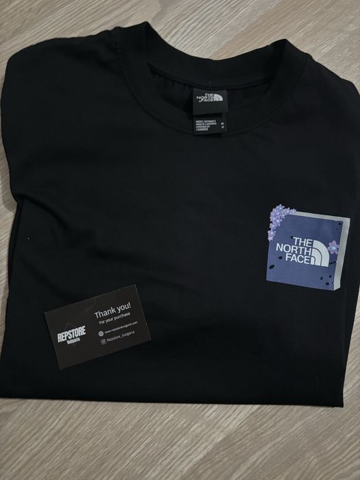 Тениска на марката The North Face