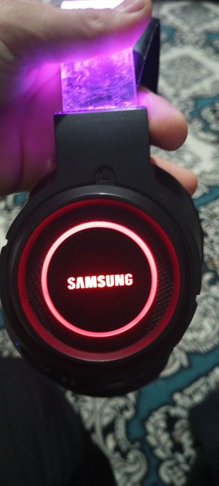 Продою Наушники оригинал самсунг
