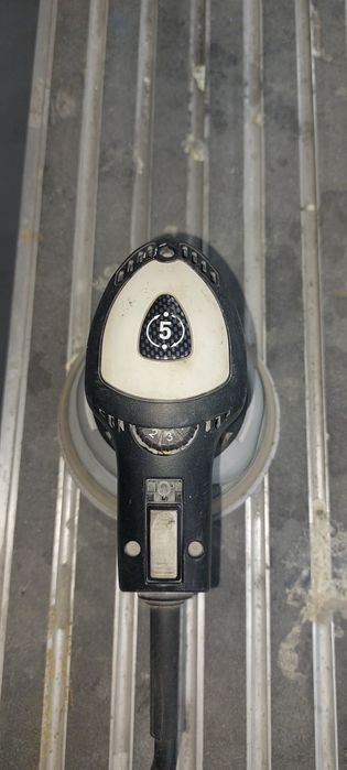 Шлифовальная машинка