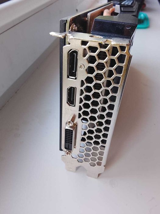 Видеокарта 1660 super